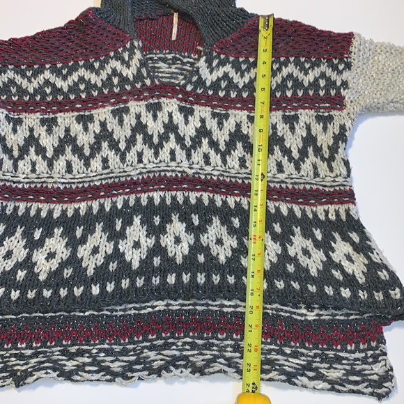 Free People Patterned Boho Knit Sweater - Women’s Size Large - Picture 9 of 9
